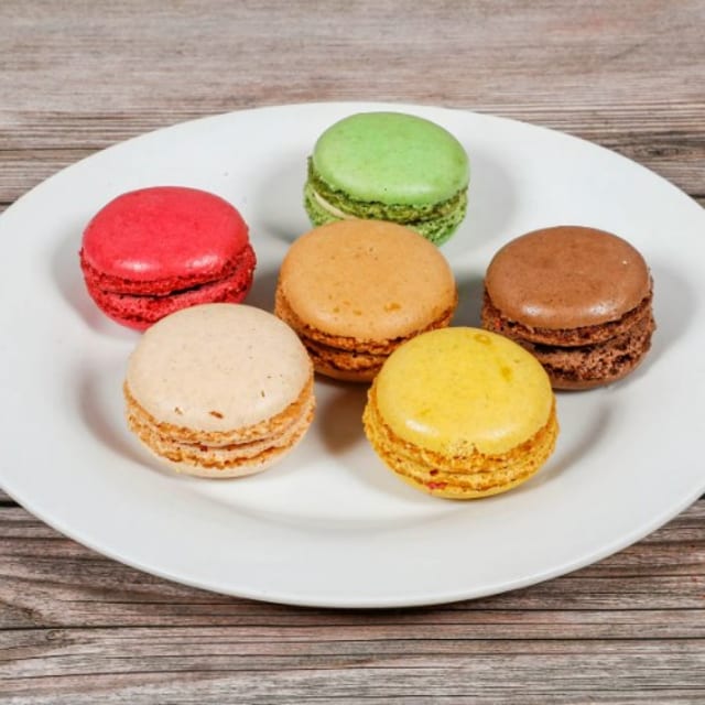 Macho Macaroons.