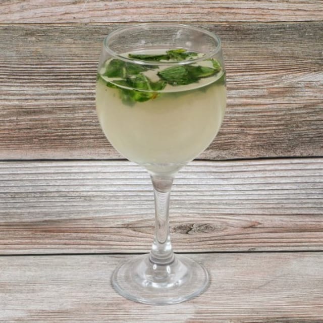 Digestive Lemonade with Crushed Cumin and Mint.