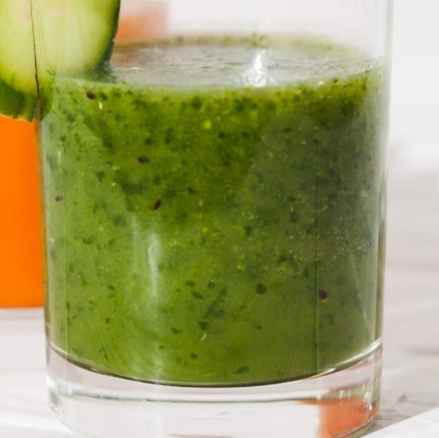 Super Power Kiwi Smoothie.