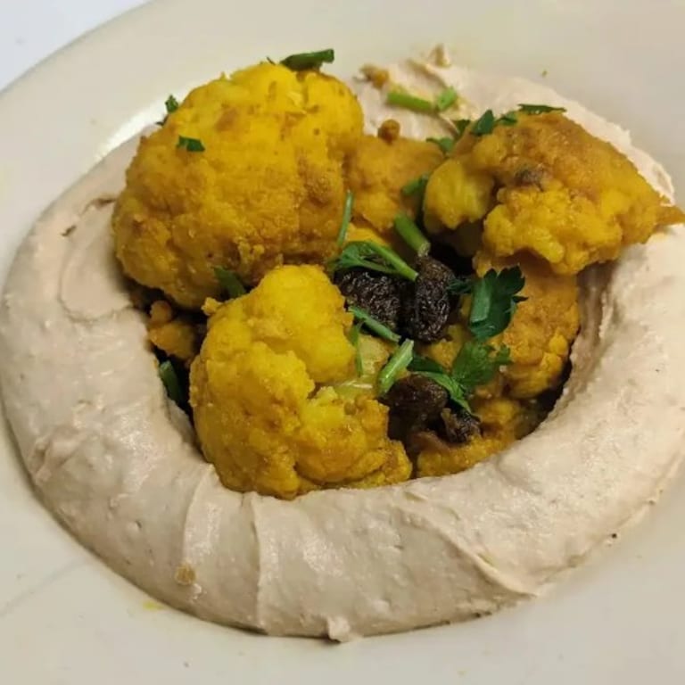 Hummus Delights: A Mediterranean Must-Try