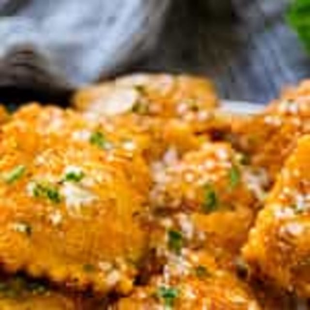 Fried Ravioli (5 Pieces).